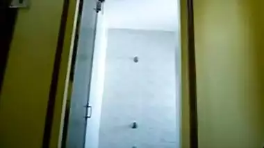 Desi Indian College Couple Indulge In Passionate Oral Sex