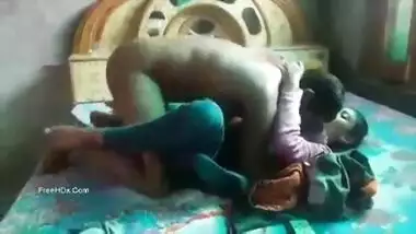 Jija fucks punjabi sali and sister records