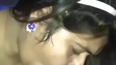 Desi cute girl suck her boss dick