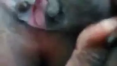 Indian xxx videos! Desi outdoor nude MMS video