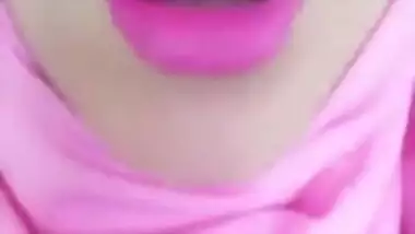 AKSA SHOWING TITS