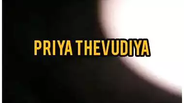 Desi sexy bhabi hot face