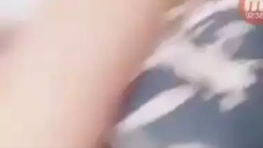 Sexy Bangladeshi Bhabhi showing pussy on video call