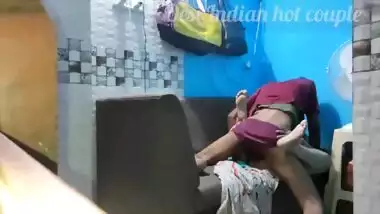 Girlfriend Sarita fucking on sofa xxx porn Xvideos