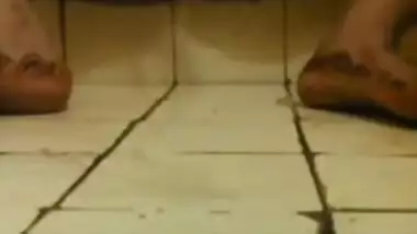 Chashmish Girl Fingering so Hard in bathroom