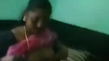 Mallu Aunty Boobs Show to Lover