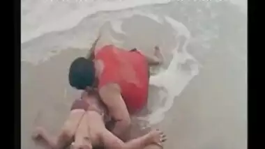 Tamil Couple Beach Sex Video