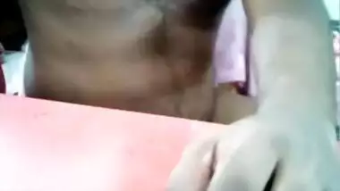 Webcam desi couple exposing and finger pussy