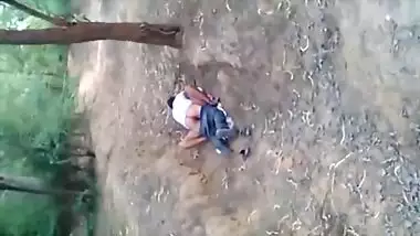 Desi hot couple caught having sex in jungle