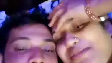 Beautiful bhabhi sex affair with cousin brother