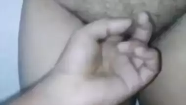 In sex video Desi man touches XXX cunny of wife with saggy breasts