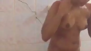 Extremely Beautiful Sexy Babe Giving Blowjob to Boyfriend Hard Fucking Part 1