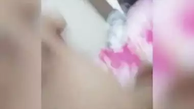 Sexy Tamil Wife Flaunting her Nude Body