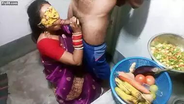 Desi Bhabhi fucking onKitchen