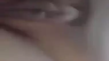 Sexy paki Girl Shows Her Boobs and pussy