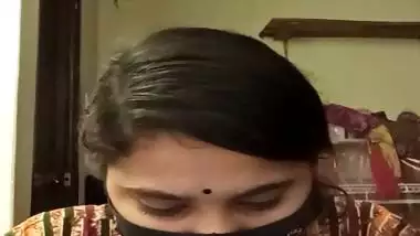 Cute masked girl naked thick boobs and sexy pussy