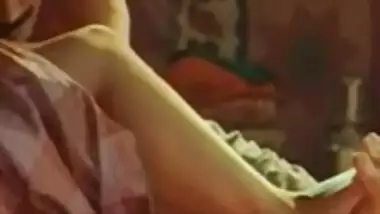 Bollywood mallu love scenes collection 001