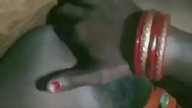 Dehati Bhabhi fingering pussy and asshole