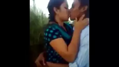 Desi village girl passionate outdoor kissing mms scandal