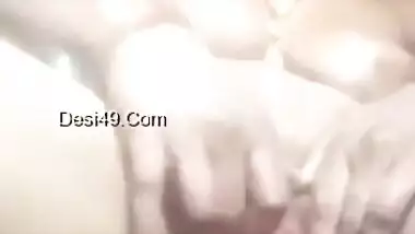 Today Exclusive- Desi Village Bhabhi Showing Her Boobs And Pussy