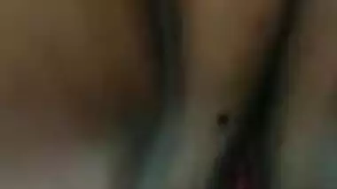 Indian Sexy Guju Bhabh 2 clips Part 1
