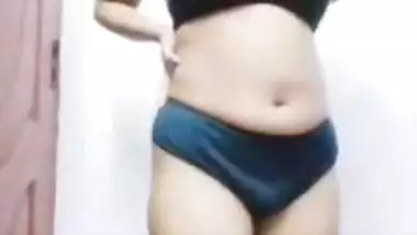 Huge boobs slave girl nude videos for master