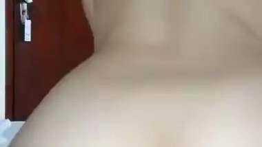 Sexy nri girl fucking 2 clips part 1