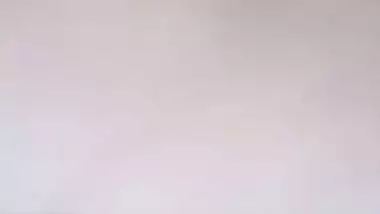 Cute Indian XXX teen showing her sweet boobs and pussy on cam