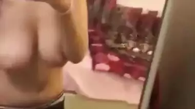 Sexy HR girl selfie topless video making