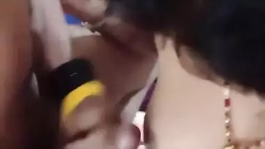 Desi Bhabhi Give Handjob Part 2