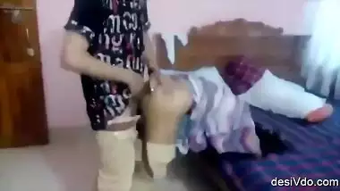 Bangladeshi Girl Fucking With Just Friends With Bangla Talk”Kuttar Baccha Aste “