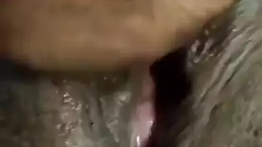 Desi pervert enjoys his neighbor’s wet pussy licking