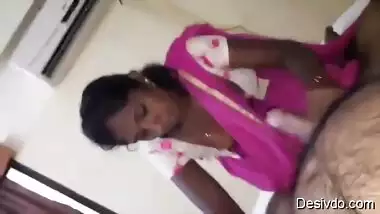 Desi saree village aunt hand job to hairy belly indian guy