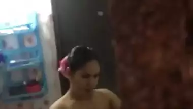 Tanker MILF bathing caught by horny neighbor