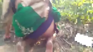 Desi Indian Woman Outdoor Public Big Ass Flashing Compilation