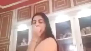 Beautiful Sexy Married Paki Wife Video For Lover