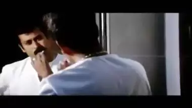 Indian hot scenes in Tamil movie