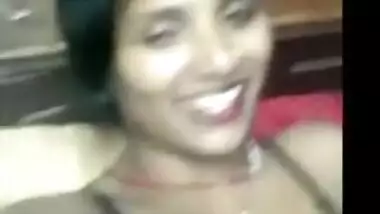 Sexy Bhabhi Shows Her Boobs And Blowjob