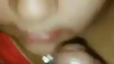 Desi hot newly married wife sucking cock deepthroat