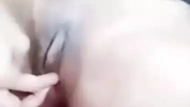 Hijab girl shows pussy and ass on viral live video call