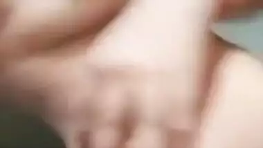 Today Exclusive- Cute Desi Girl Record Her Nude Selfie