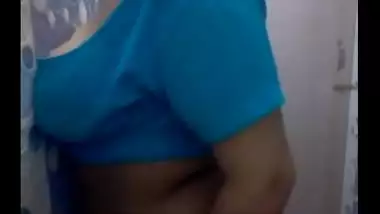 Desi sex mms of busty boobs housewife played with boobs