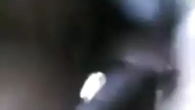 Desi school lovers MMS sex video within school premise