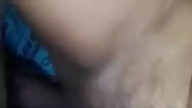 Hot Srilankan Desi XXX couple takes their sex video MMS