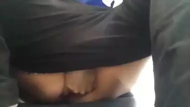 Delhi College Girl Fingering Pussy Inside College Campus