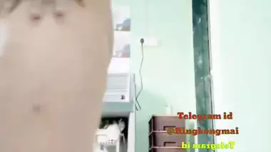 Desi actress Smita Paul hottest nude app content show