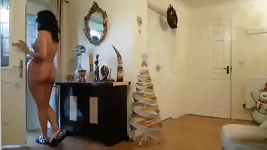 Daring indian wife seducing pizza boy