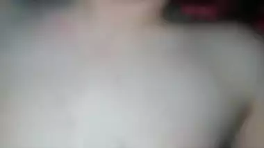 Aged Indian guy fucking an Indian shemale at home