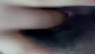 Indian teen wet pussy fingering video