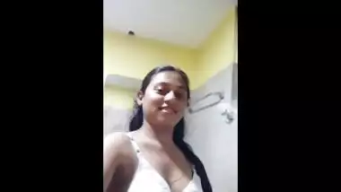 Mallu frnd showing nude body for me